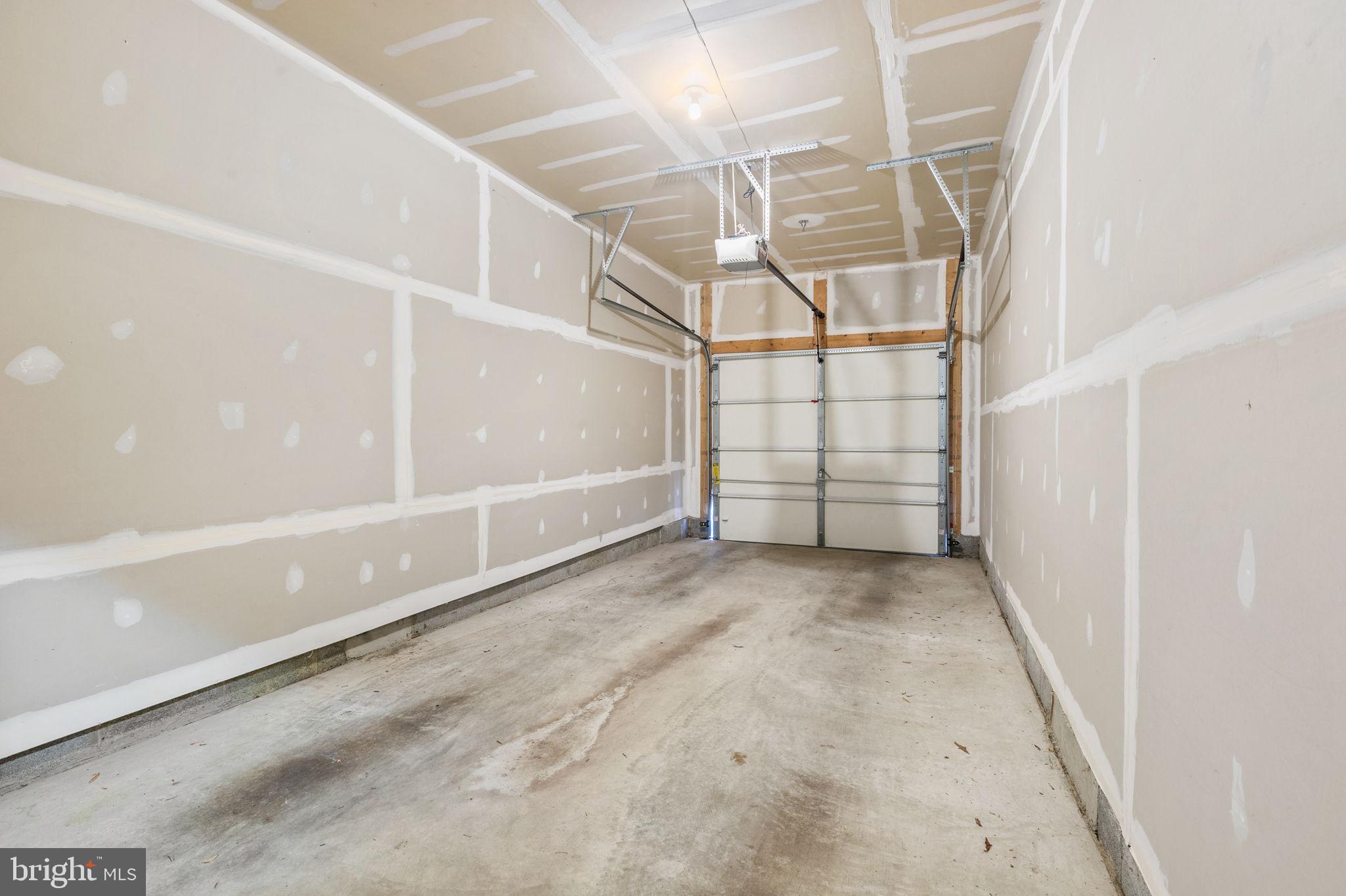 HIGHLANDS AT QUARRY LAKE - Residential