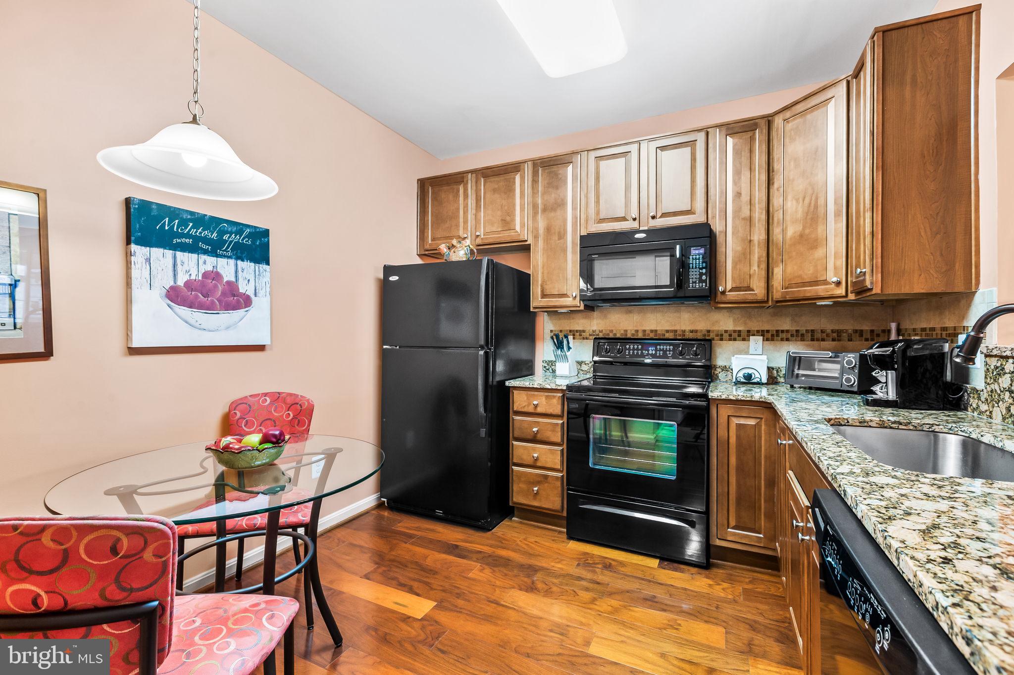 HIGHLANDS AT QUARRY LAKE - Residential