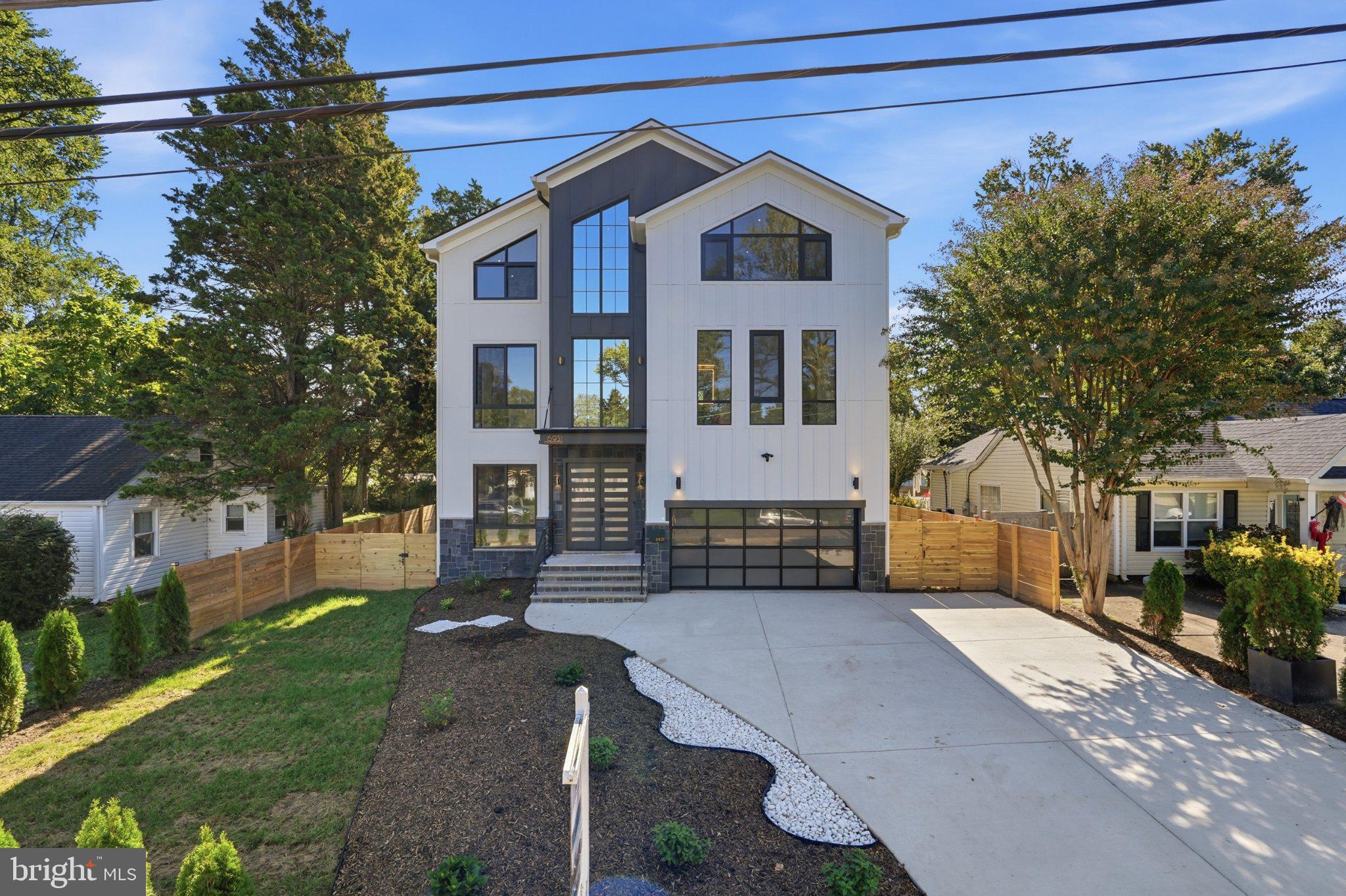 6931 OAK RIDGE ROAD