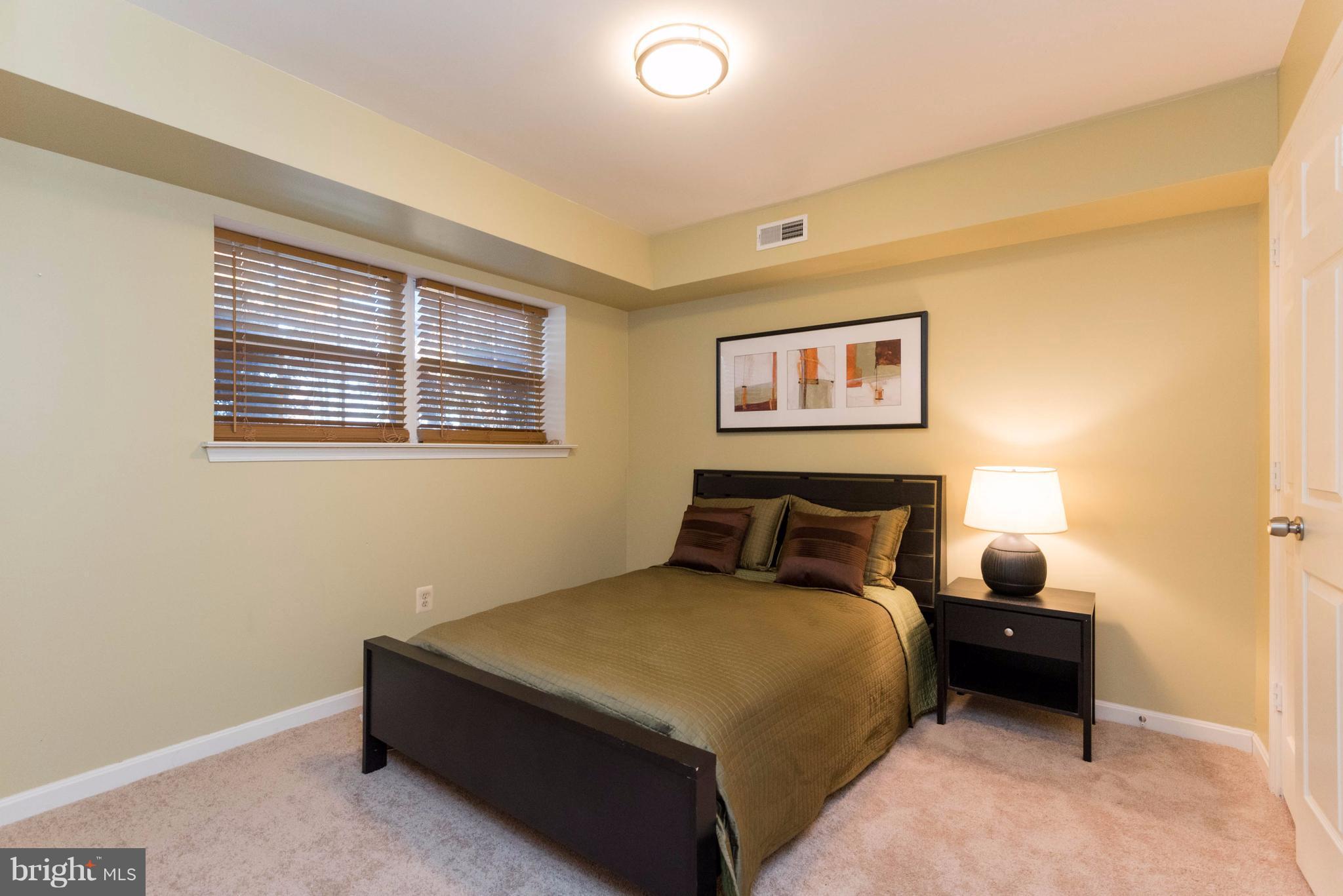 WOODVIEW VILLAGE WEST - Residential