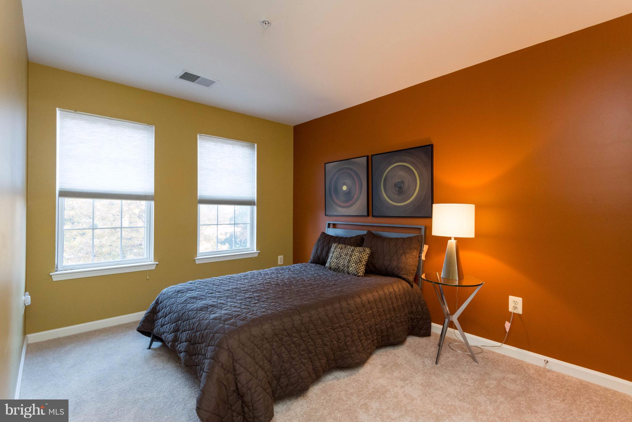 WOODVIEW VILLAGE WEST - Residential