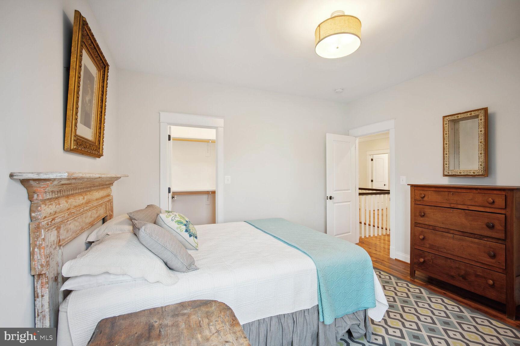 MINOR HILL - Residential