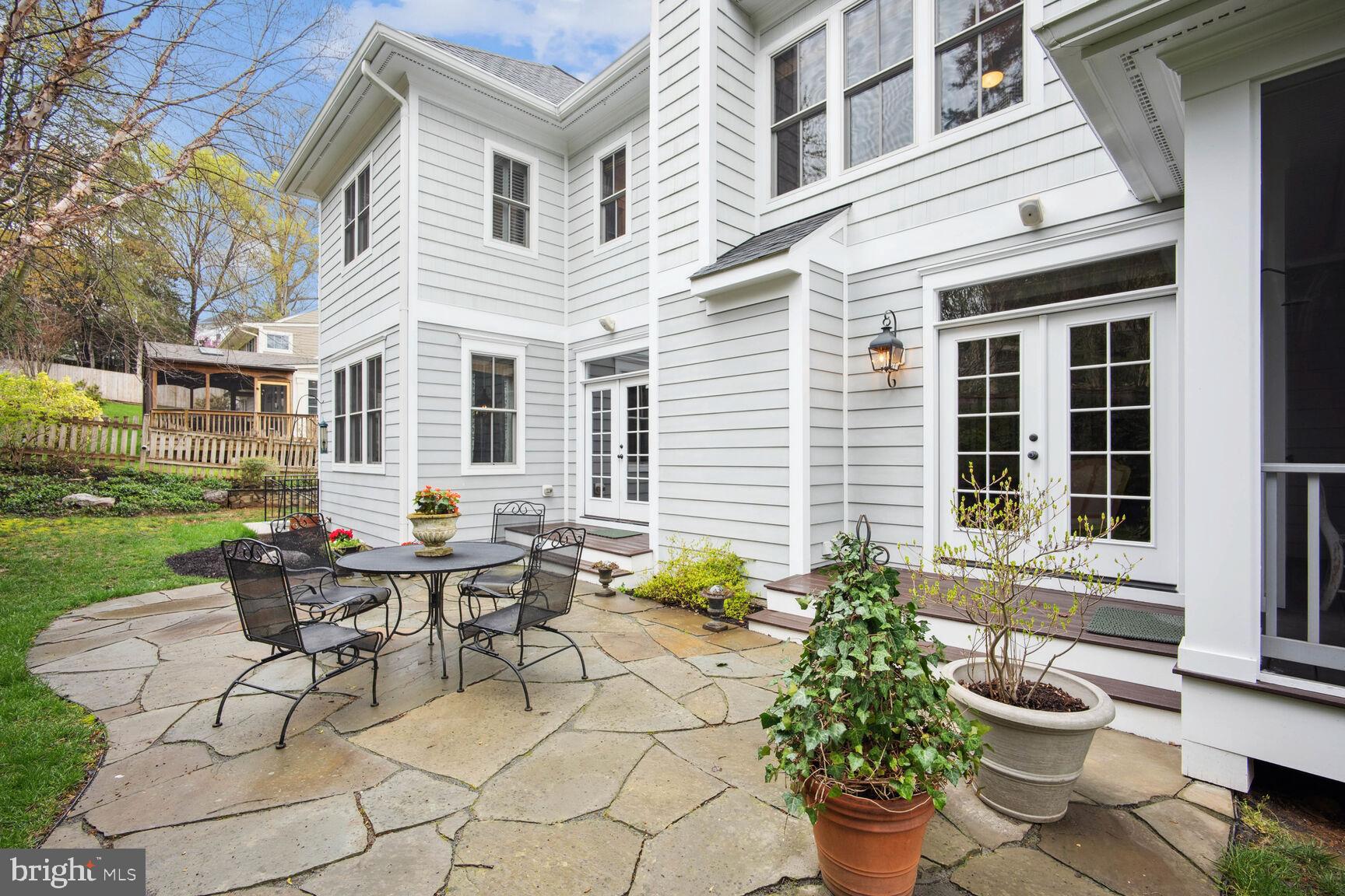 MINOR HILL - Residential