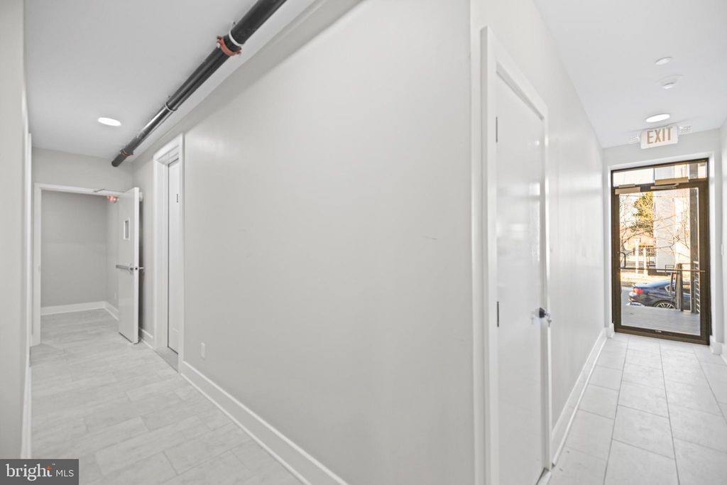 Photo of 824 18th Street NE #202, WASHINGTON, DC 20002 (MLS # DCDC2229178)