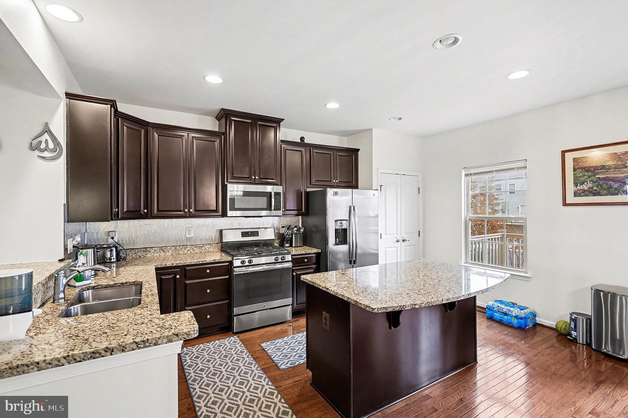 EMBREY MILL - Residential