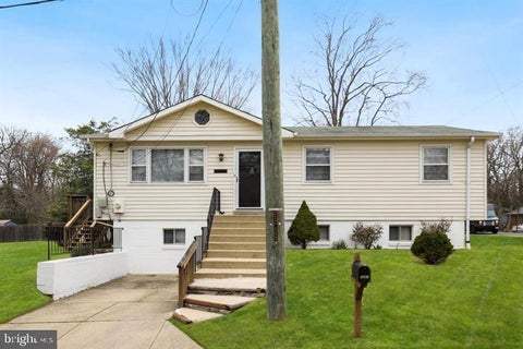 Homes For Rent - 8007 Prince Georges Drive<br/> FORT WASHINGTON, MD 20744