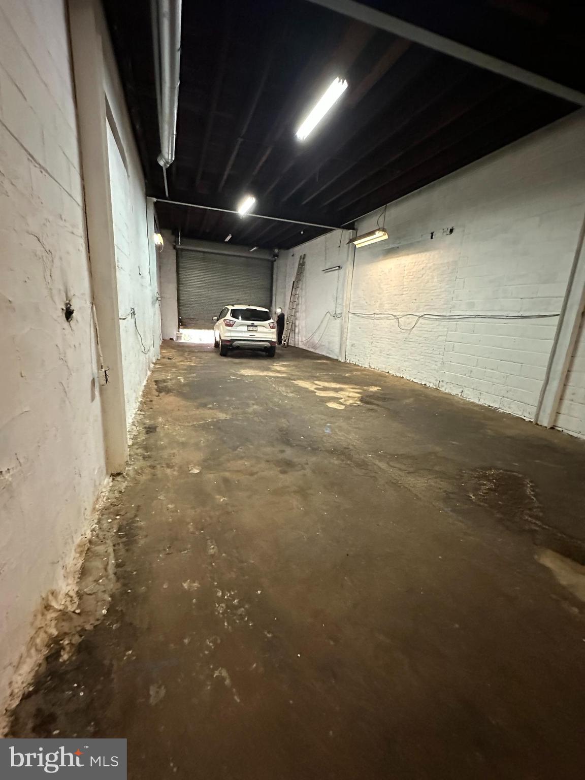 PORT RICHMOND - Residential Lease