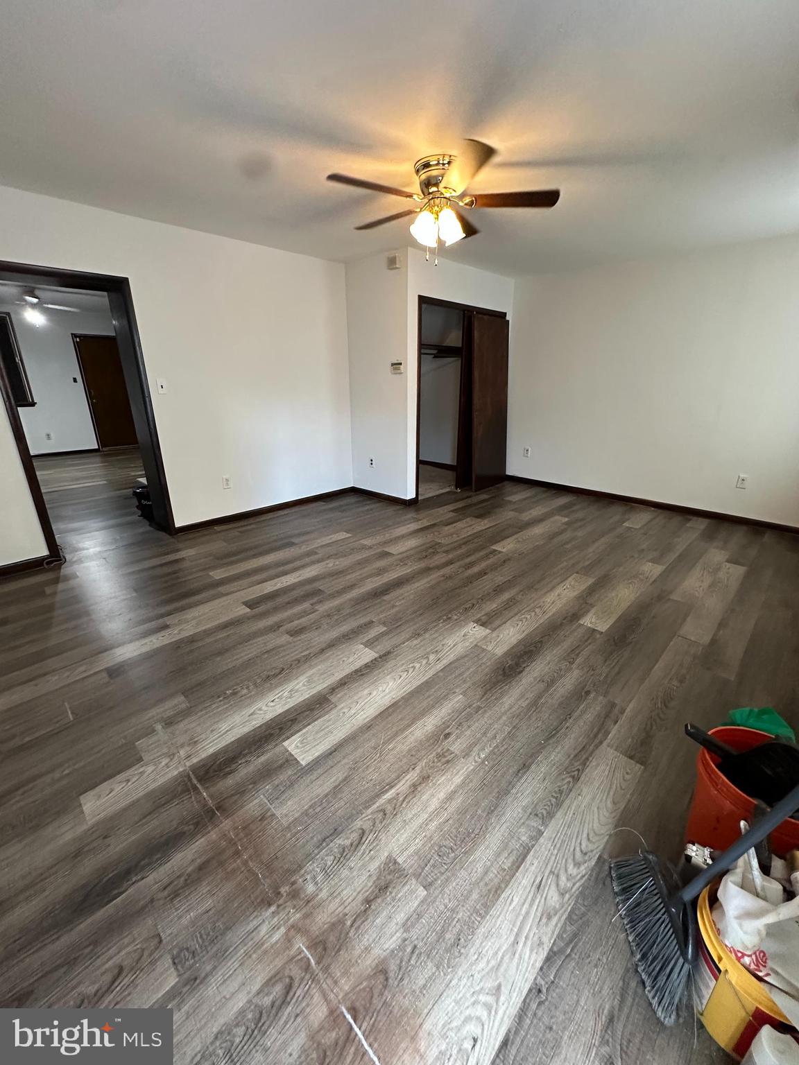 PORT RICHMOND - Residential Lease