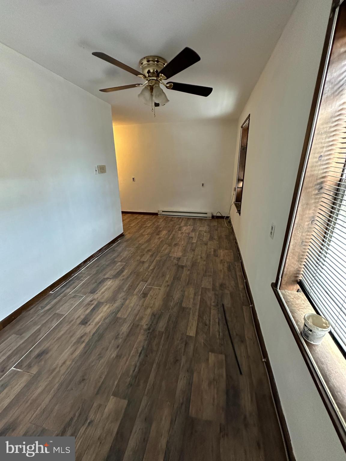 PORT RICHMOND - Residential Lease