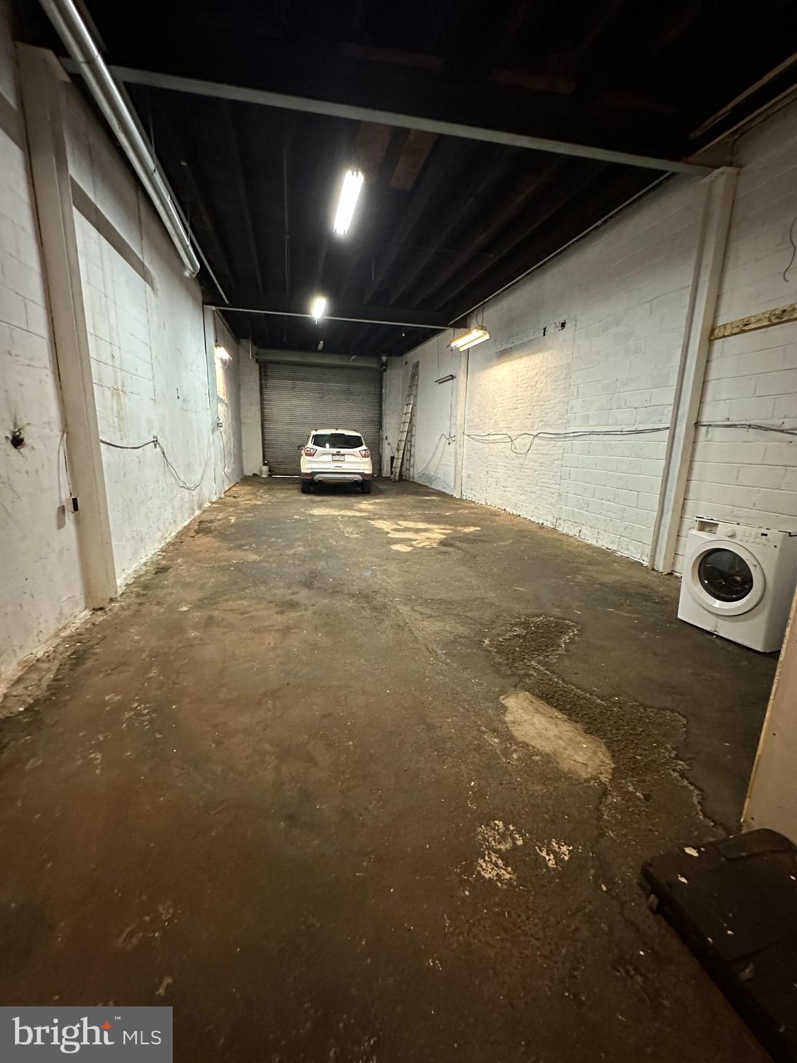 PORT RICHMOND - Residential Lease