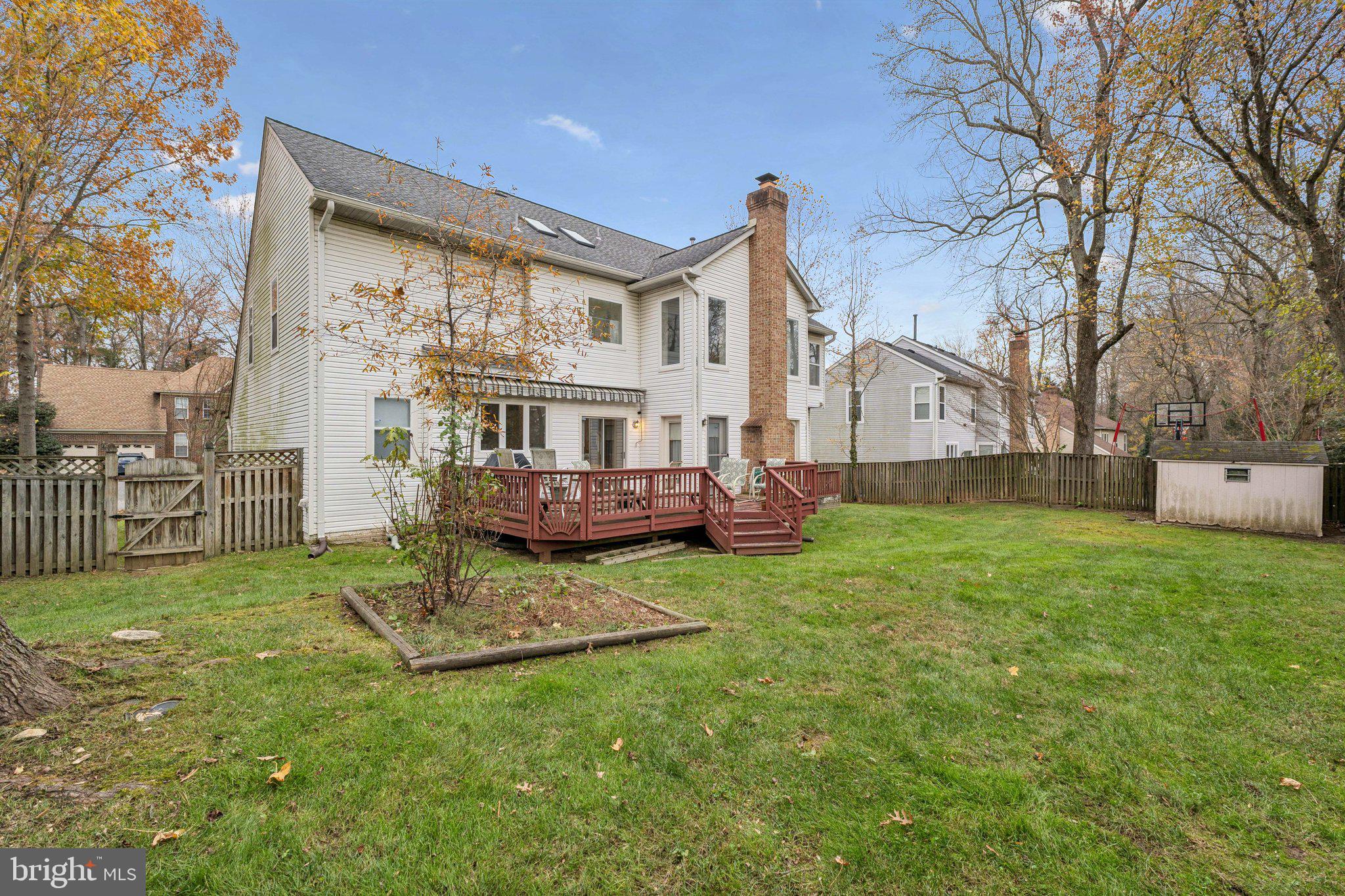 NORTHRIDGE - Residential