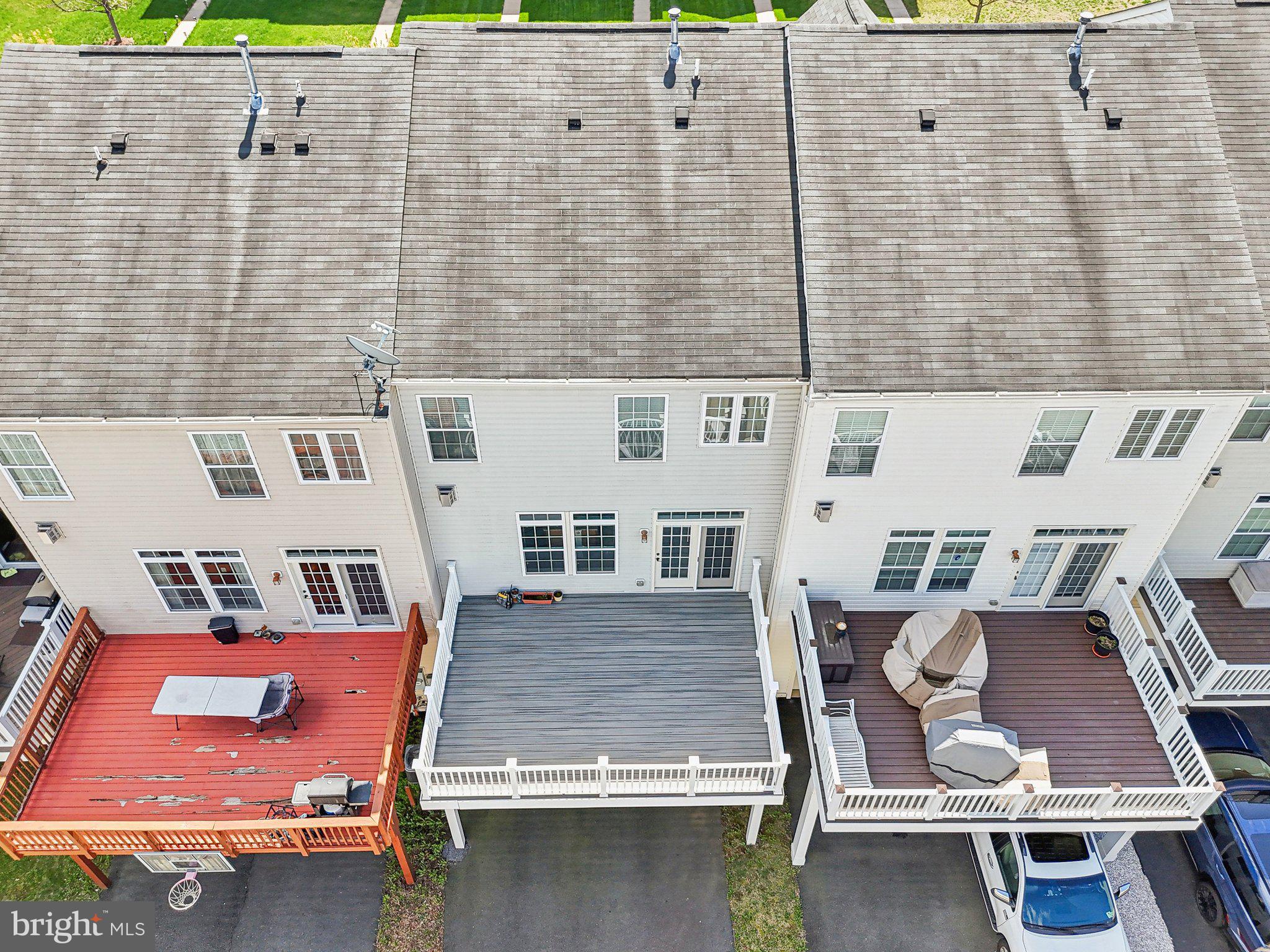 ESTATES AT ELK RUN - Residential