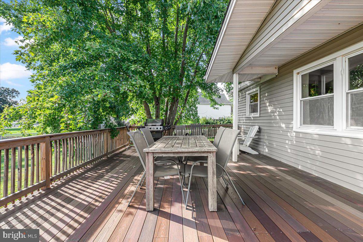 ROCKAWAY BEACH - Residential