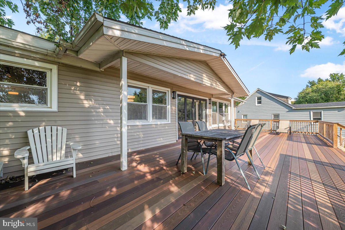 ROCKAWAY BEACH - Residential