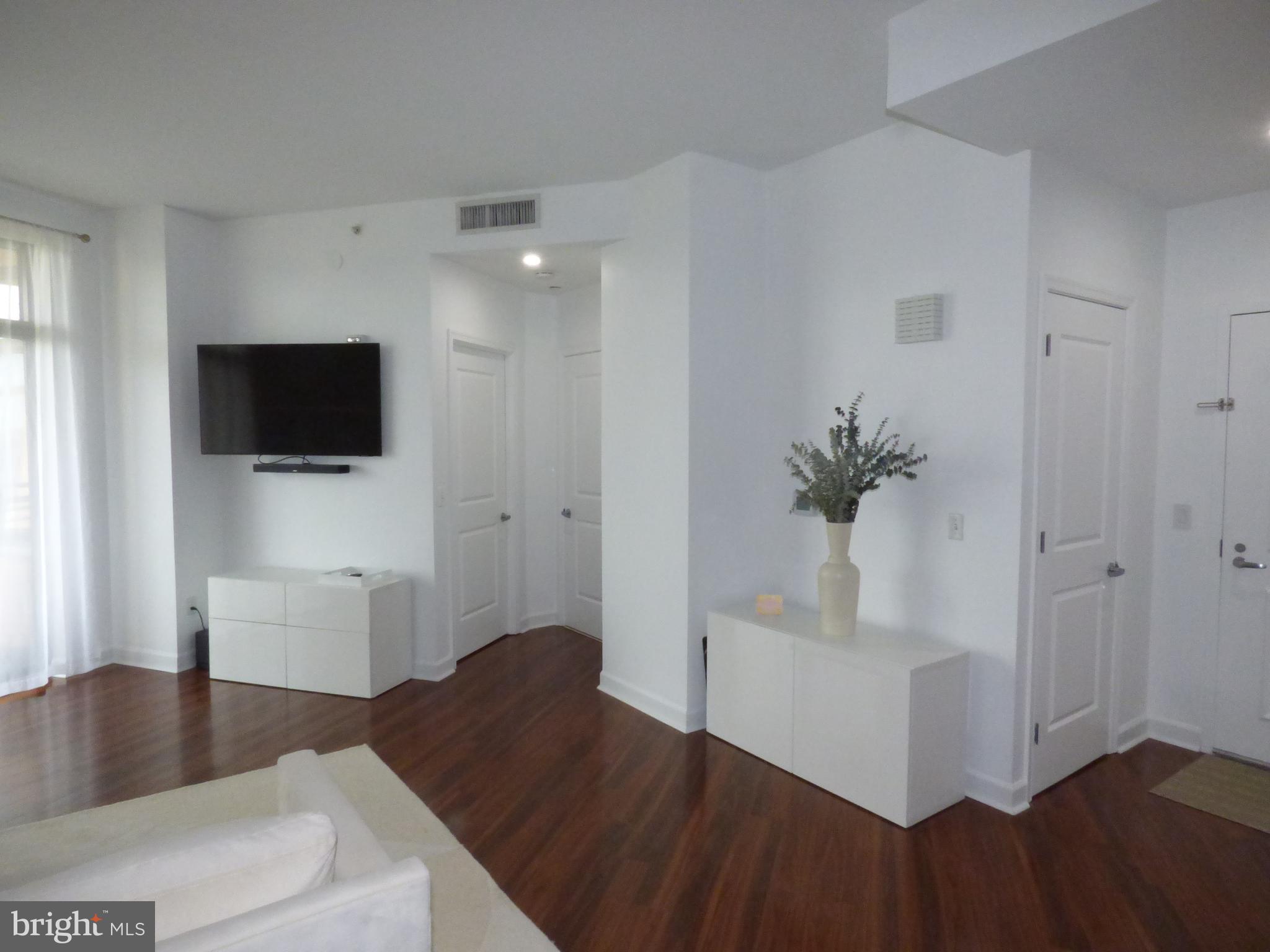 SHIRLINGTON VILLAGE - Residential