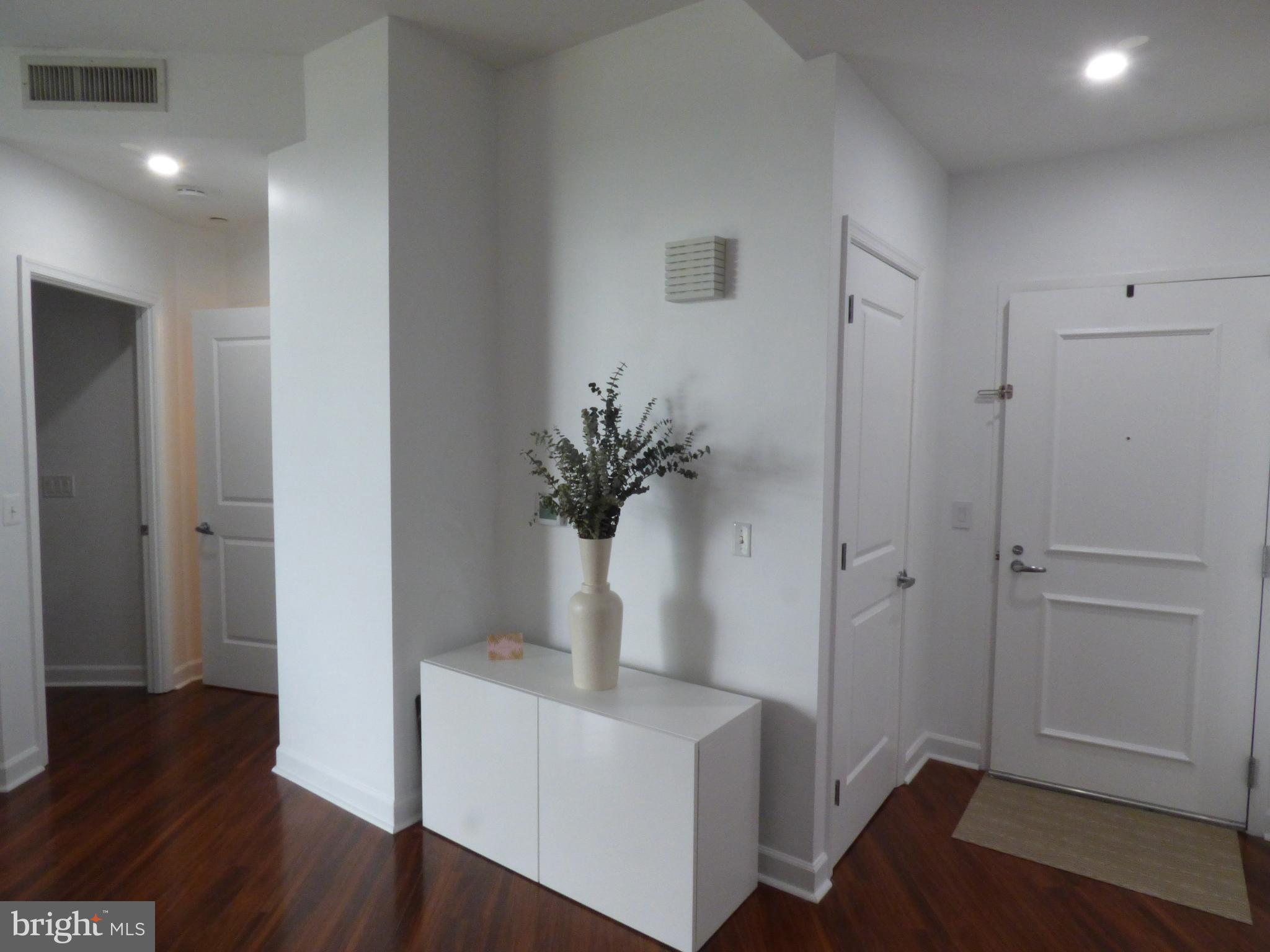 SHIRLINGTON VILLAGE - Residential