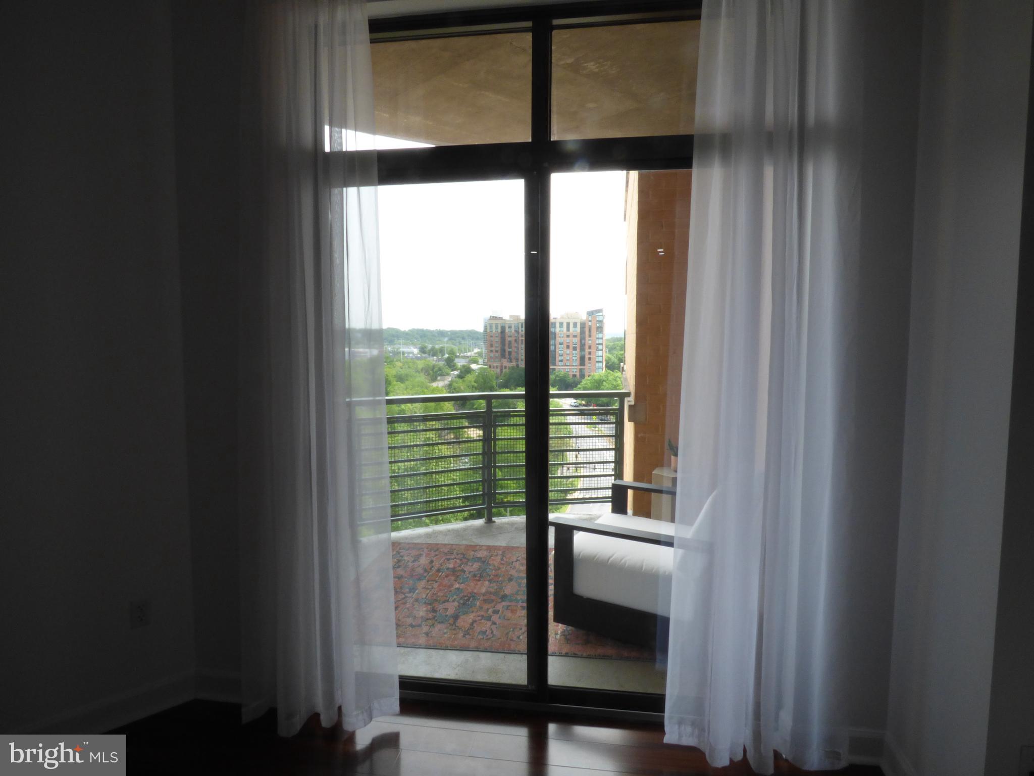 SHIRLINGTON VILLAGE - Residential