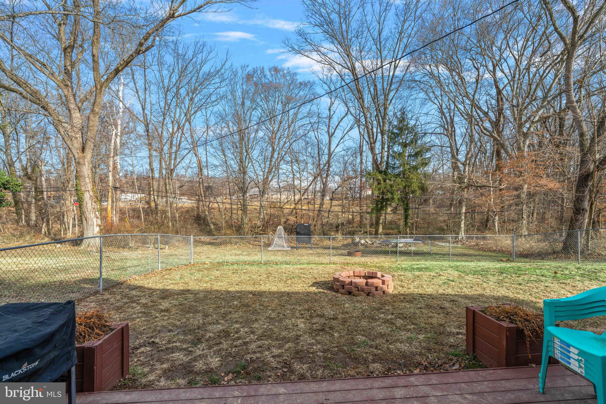 FLORA HILLS - Residential