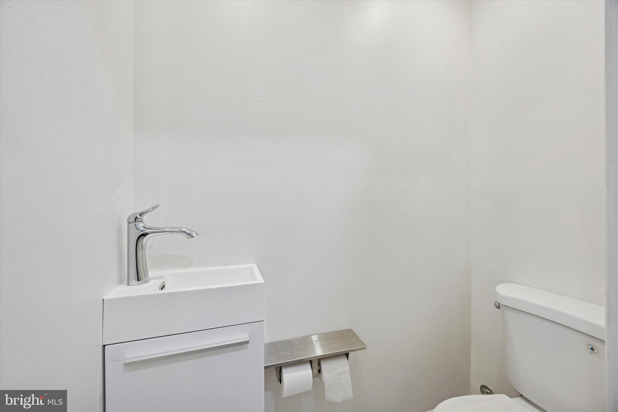 DICKINSON NARROWS - Residential