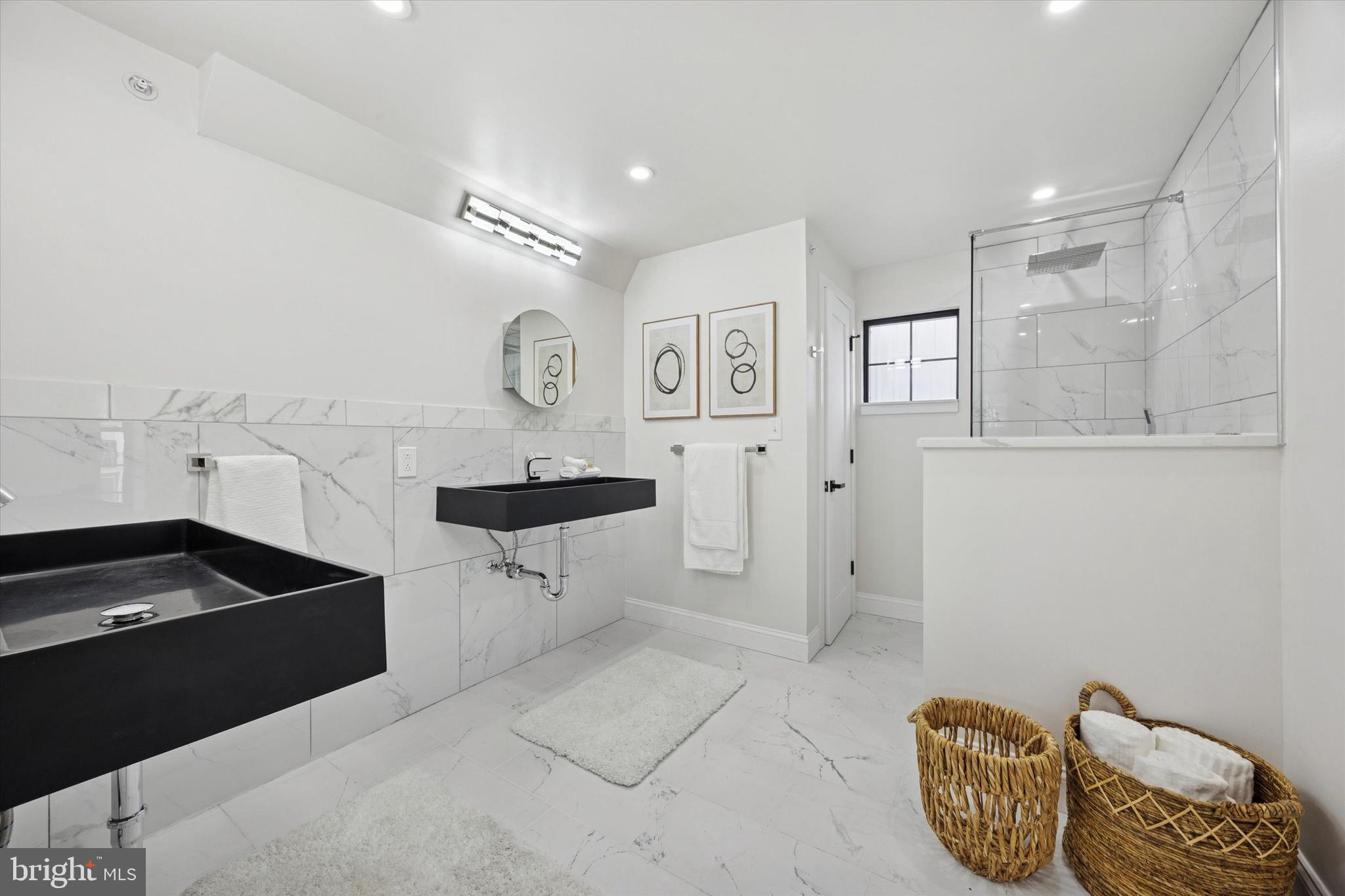 DICKINSON NARROWS - Residential