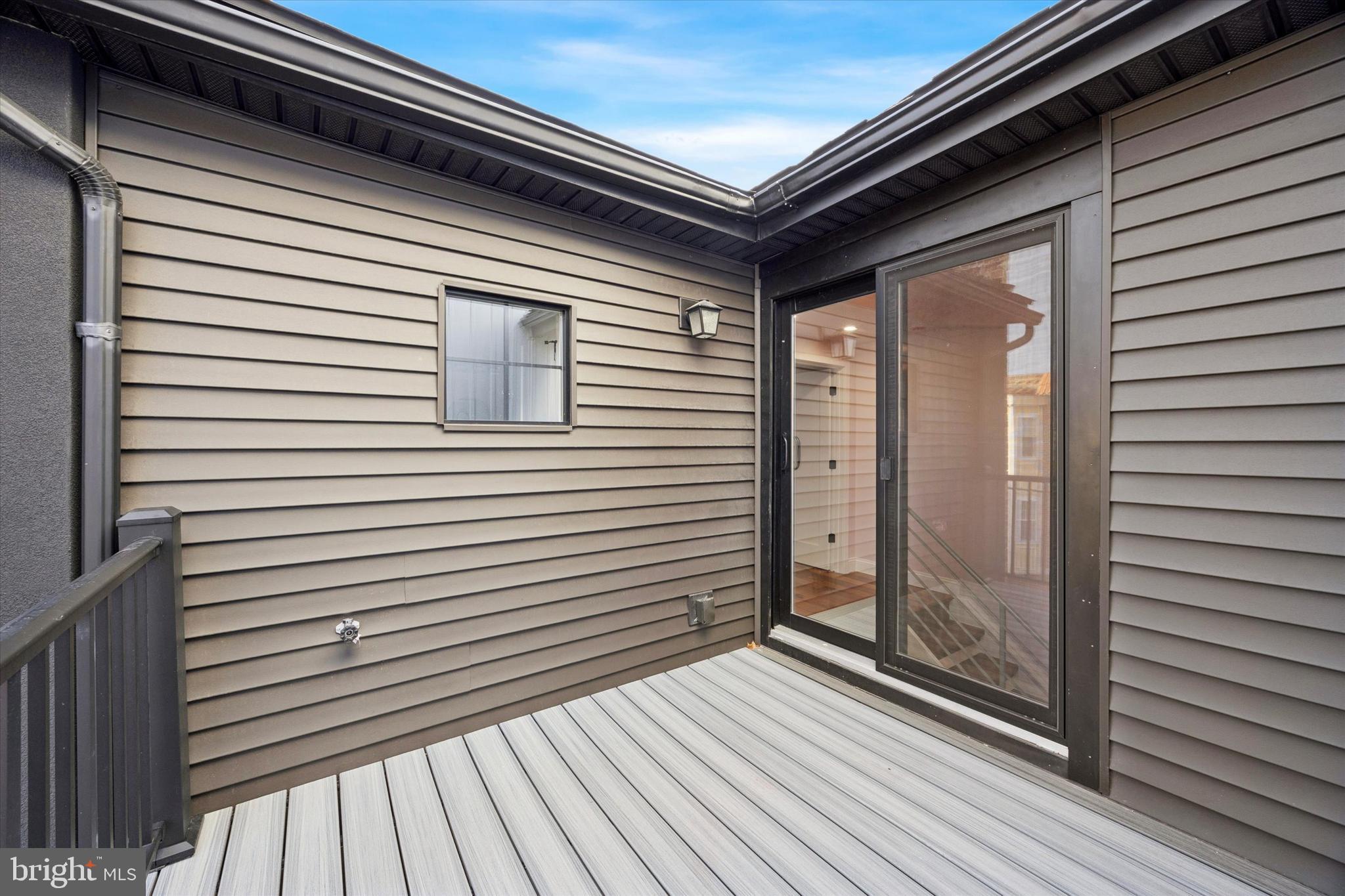 DICKINSON NARROWS - Residential