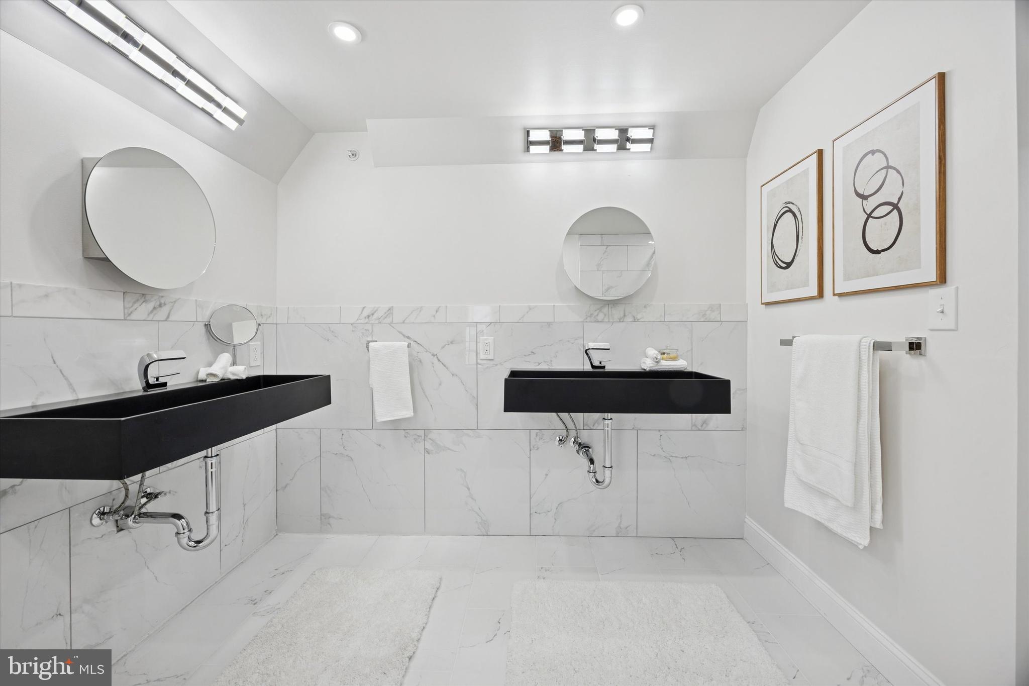 DICKINSON NARROWS - Residential