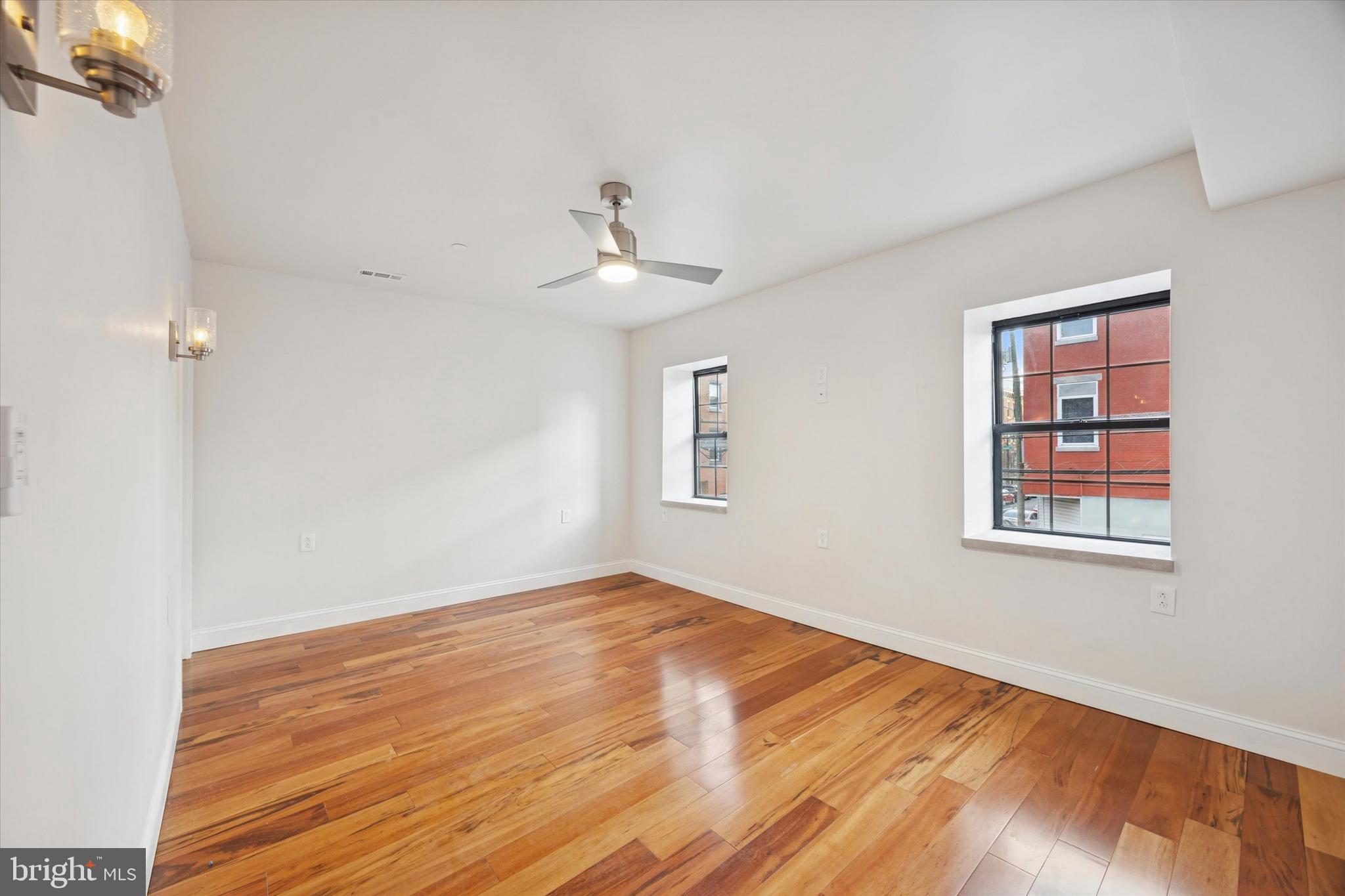 DICKINSON NARROWS - Residential