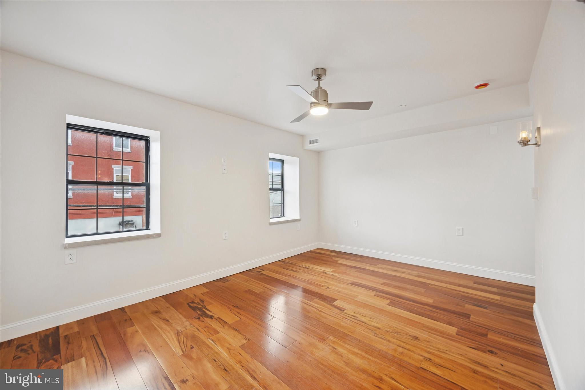 DICKINSON NARROWS - Residential