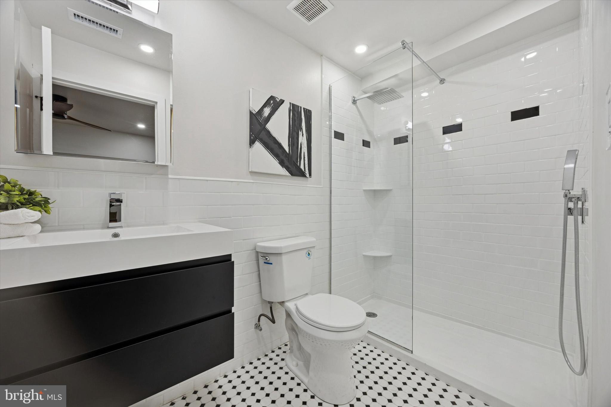 DICKINSON NARROWS - Residential