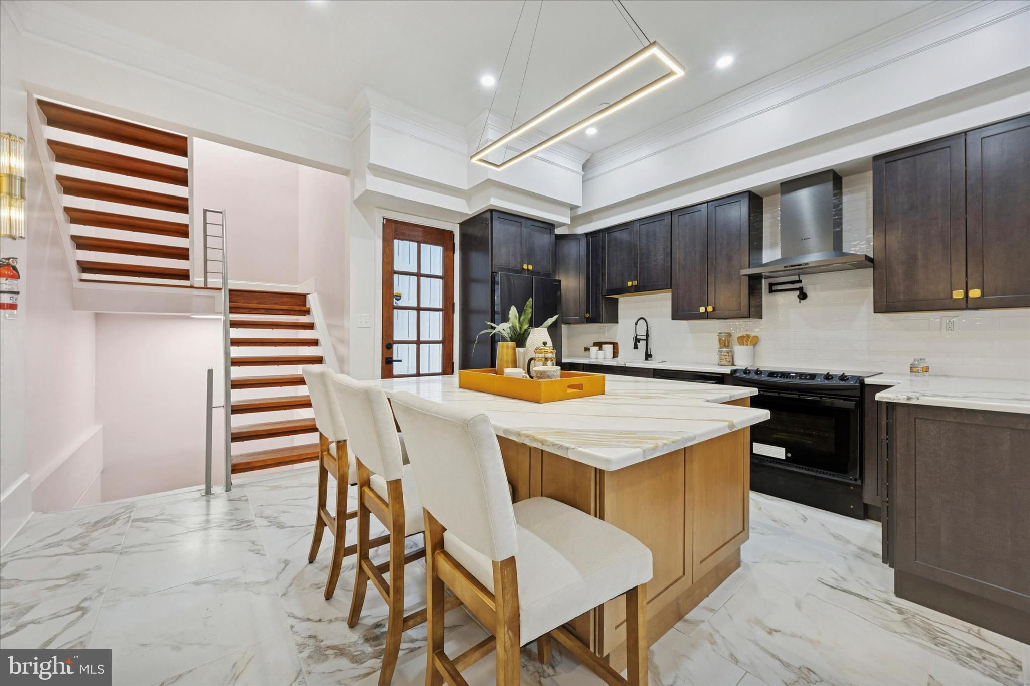 DICKINSON NARROWS - Residential