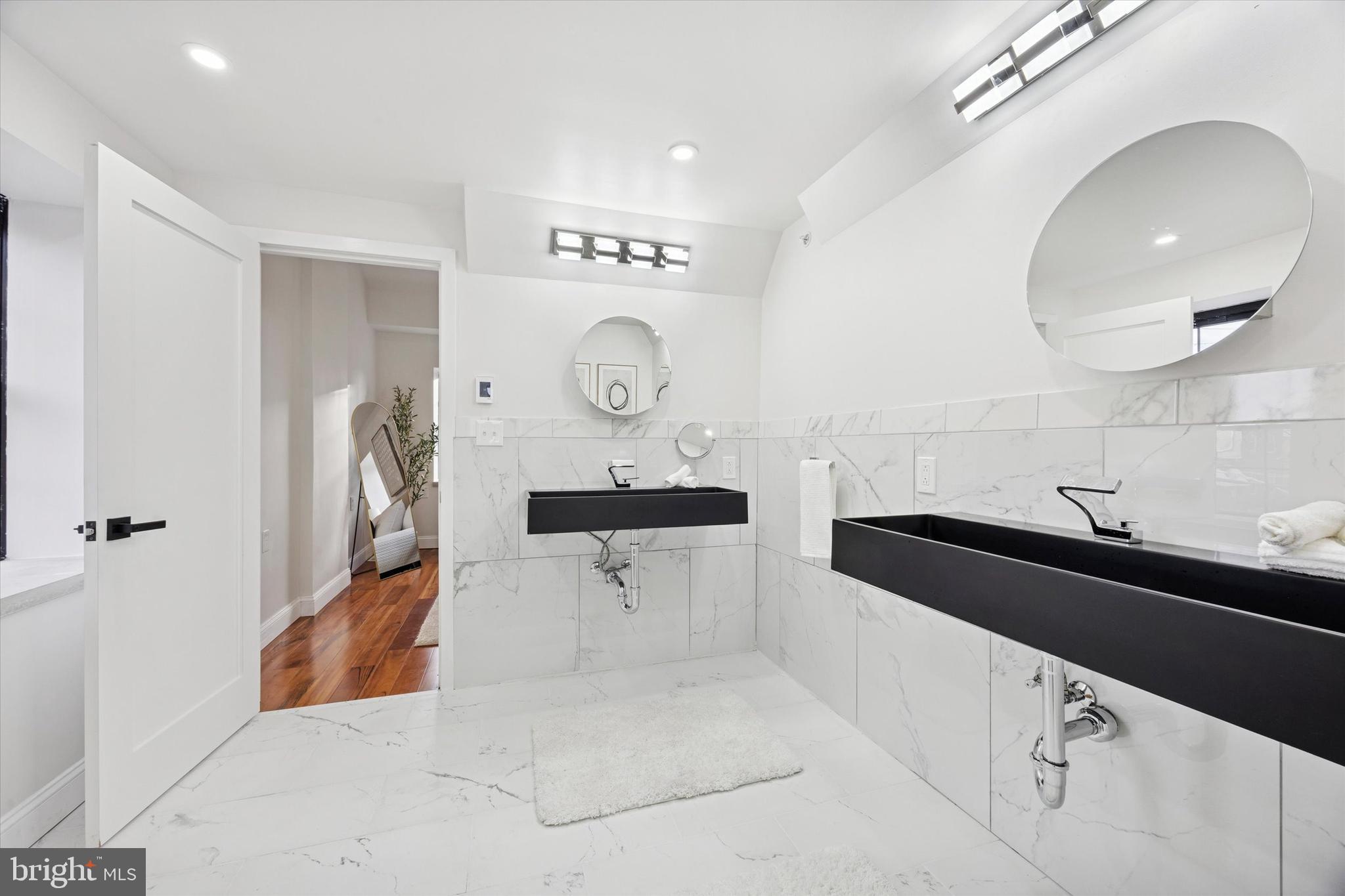 DICKINSON NARROWS - Residential