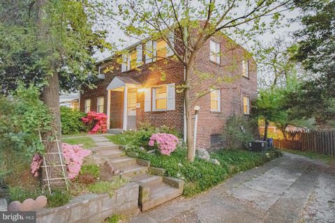 122 S GLEBE ROAD ARLINGTON VA 22204