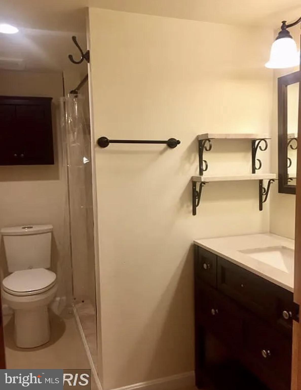 ROCK CREEK FOREST - Residential Lease