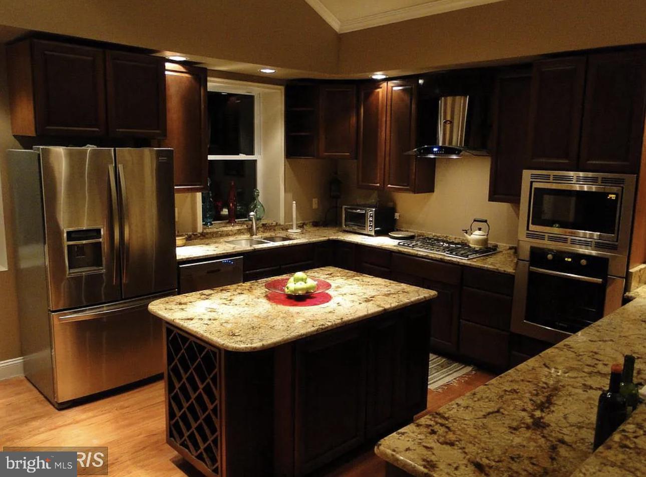 ROCK CREEK FOREST - Residential Lease