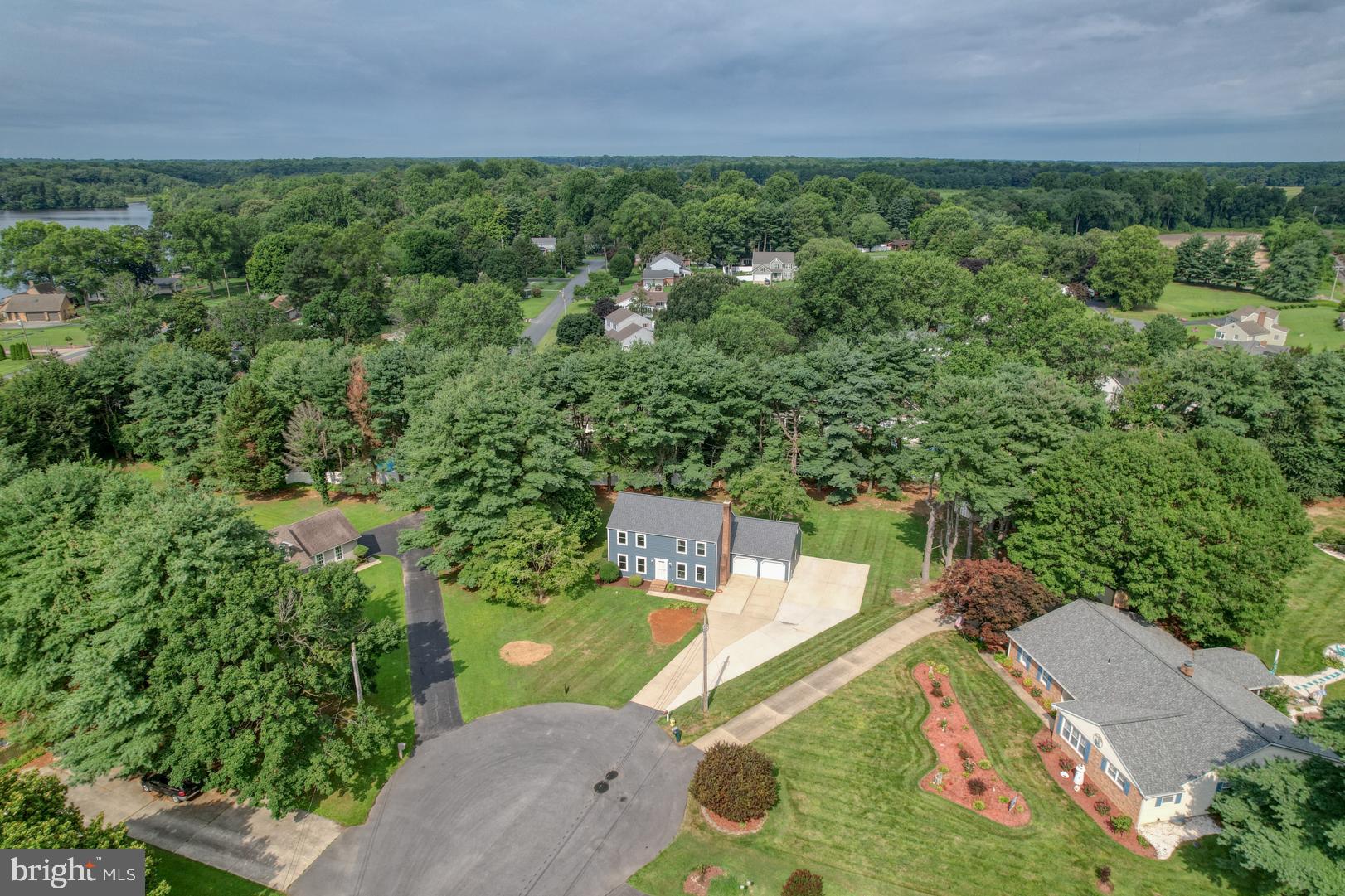 712 EAST LANE