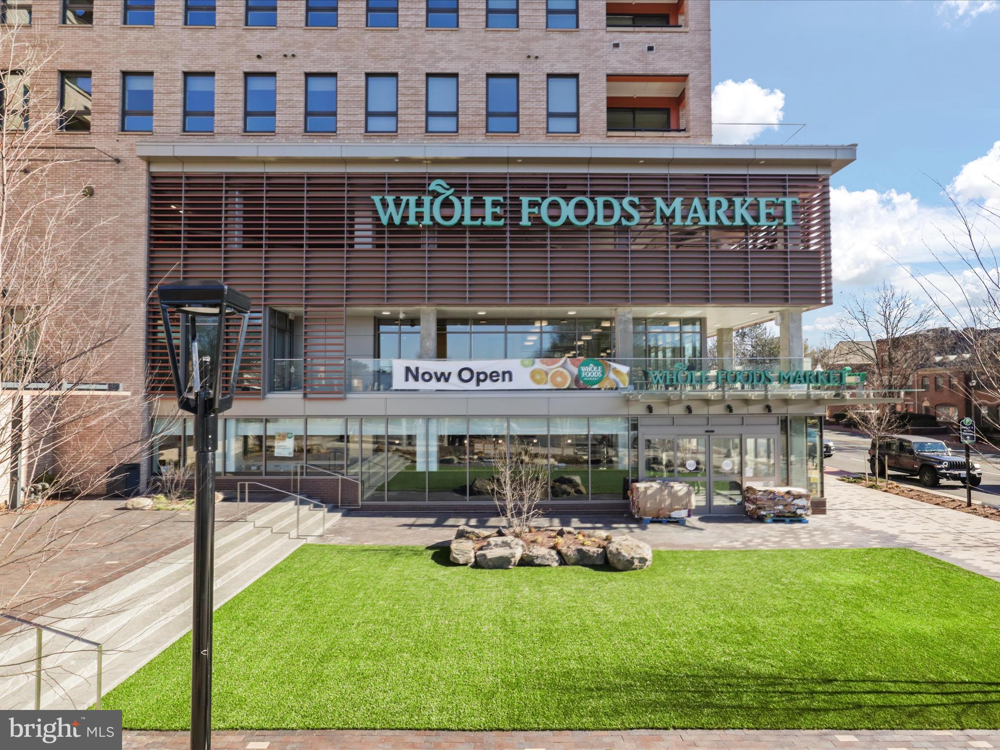 MASON TERRACE - Residential