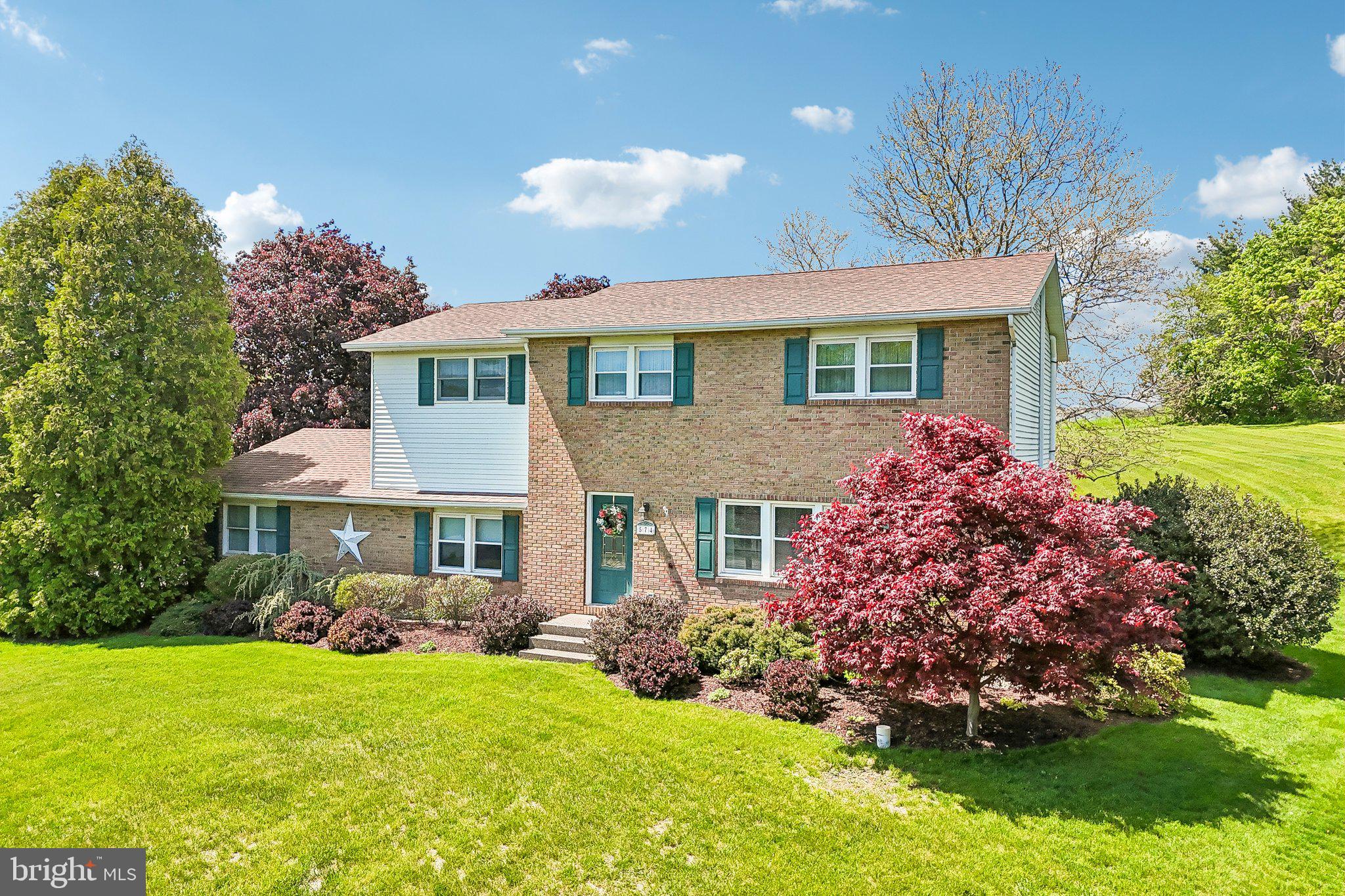 574 CAROL LANE