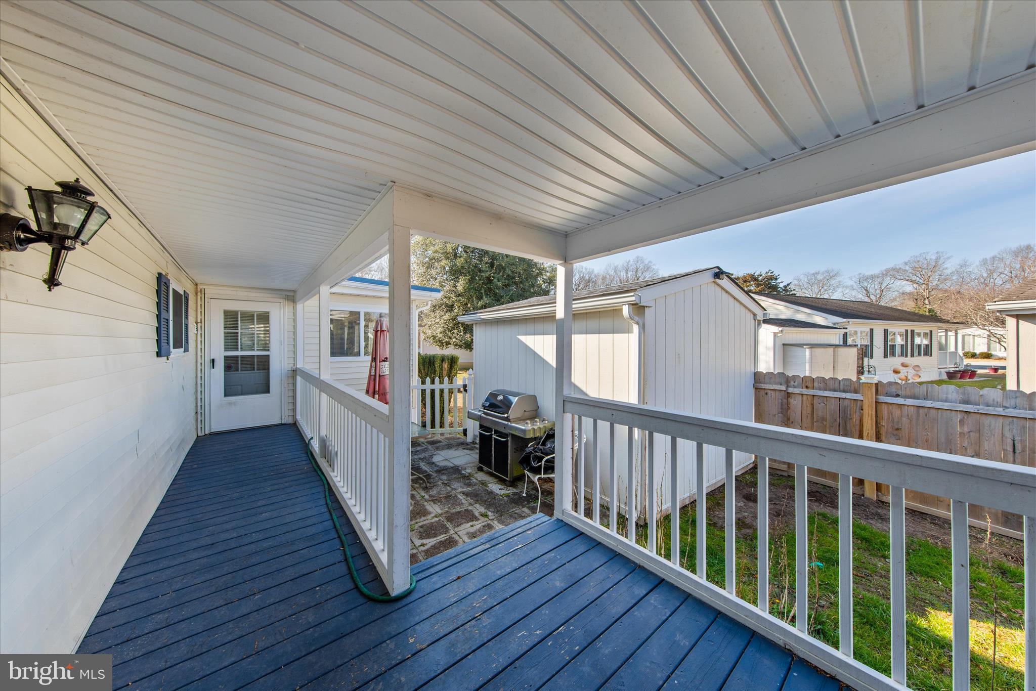 ANGOLA ESTATES - Residential