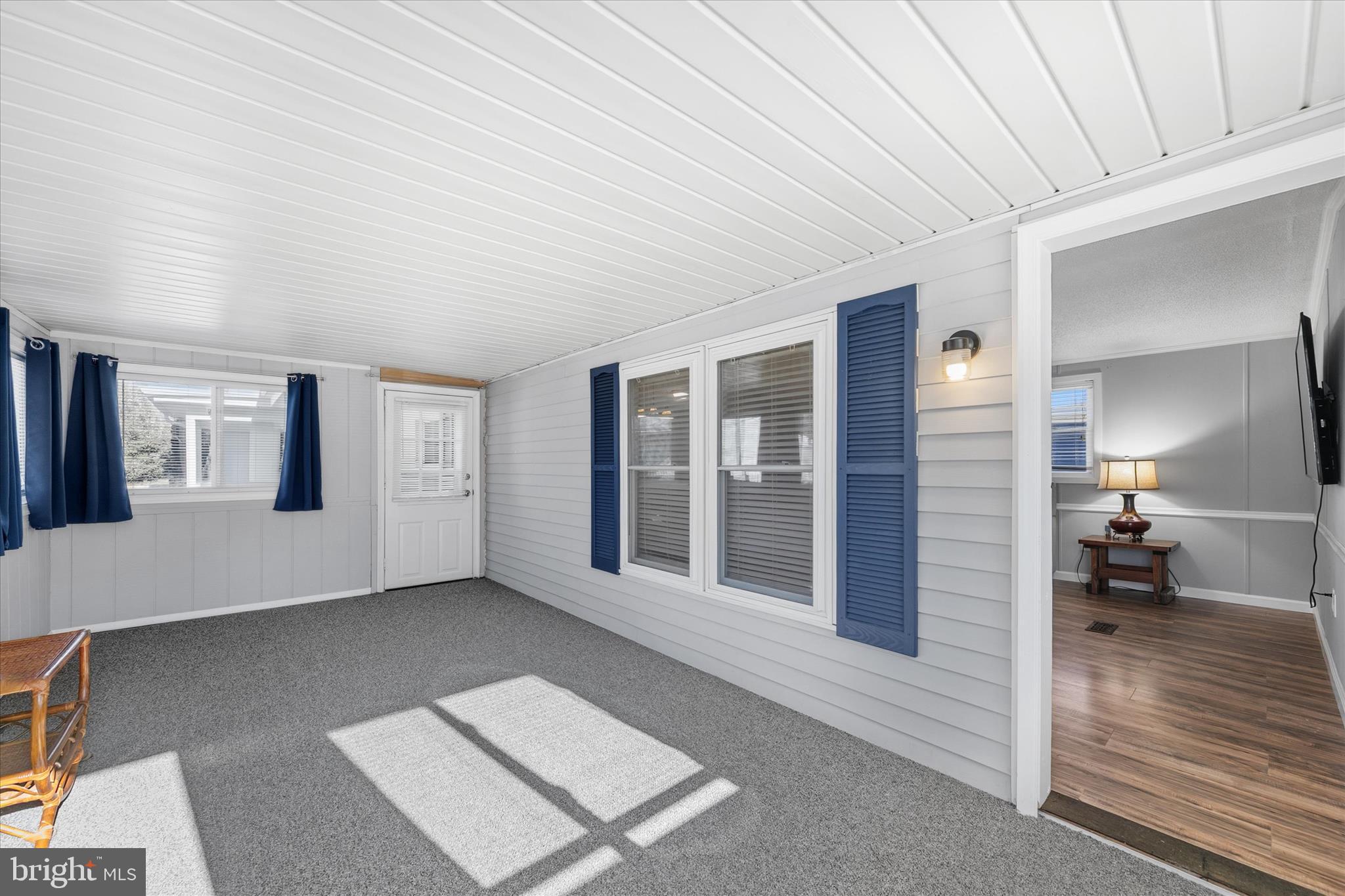 ANGOLA ESTATES - Residential