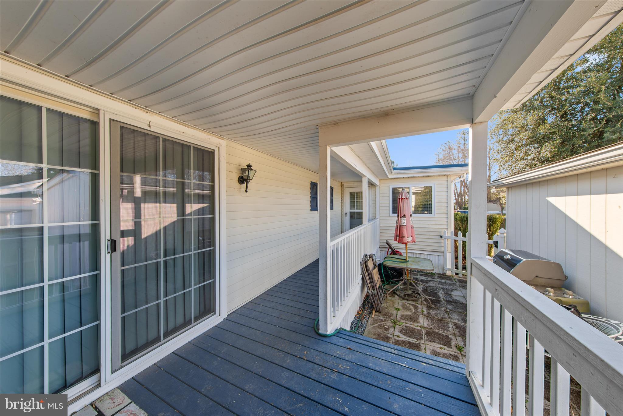 ANGOLA ESTATES - Residential