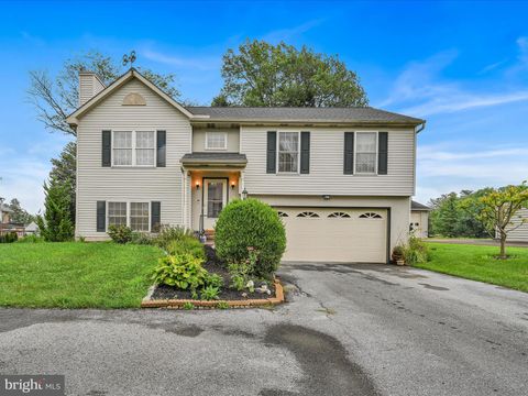 Photo of 307 S Church Street, Quarryville, PA 17566 (MLS # PALA2054974)