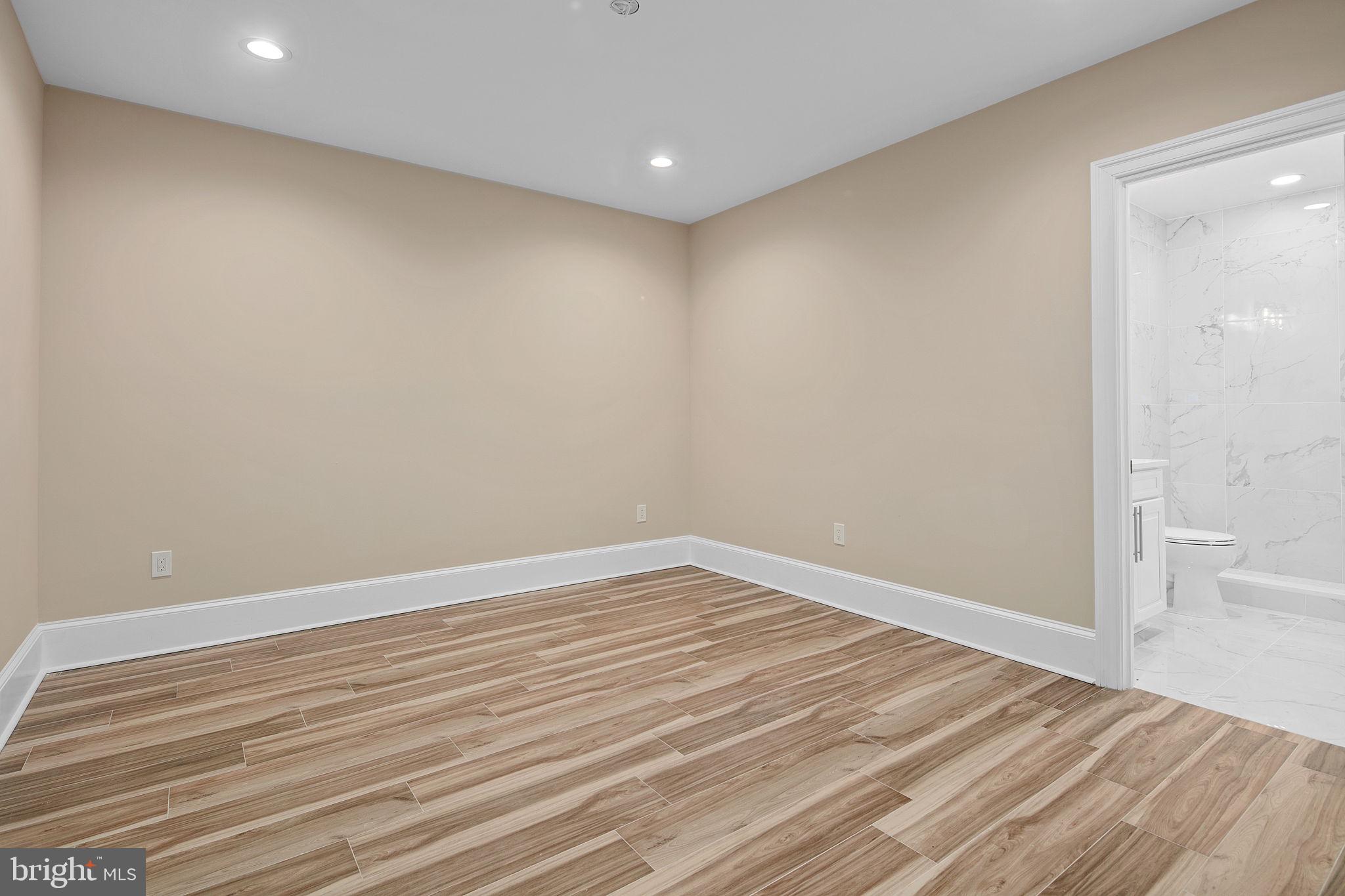 MC ADAMS HILLBROOK - Residential