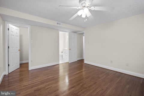 Condo For Sale - 19633 Gunners Branch Road #J<br/> Montgomery County, GERMANTOWN, MD 20876