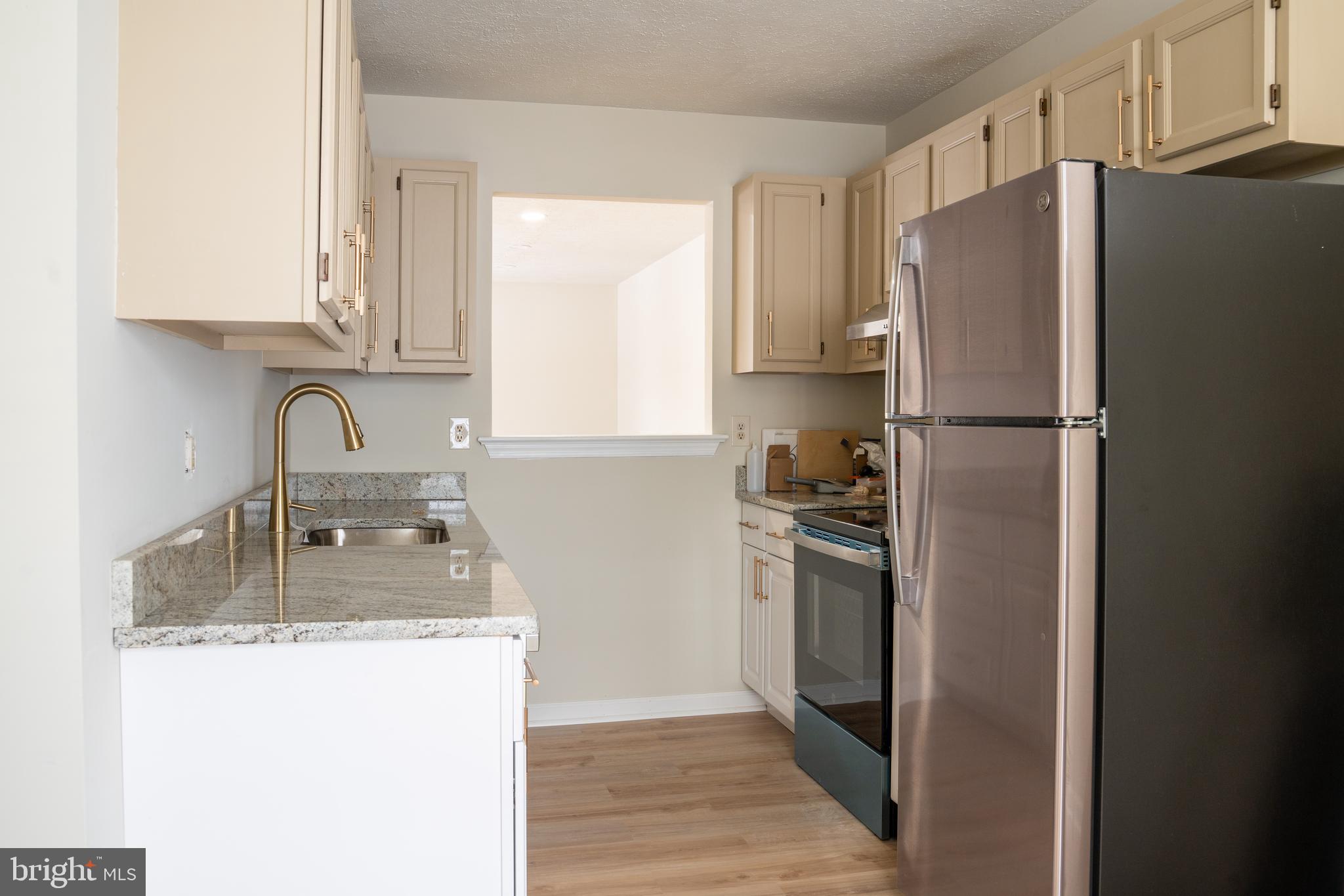 106 GATEWAY DRIVE 14