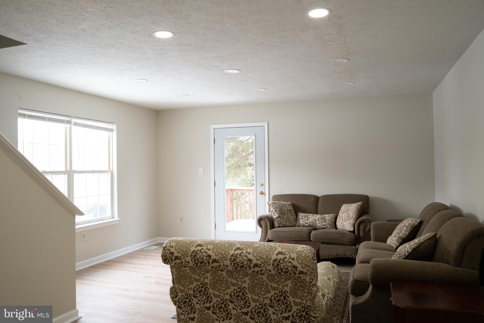 106 GATEWAY DRIVE 14