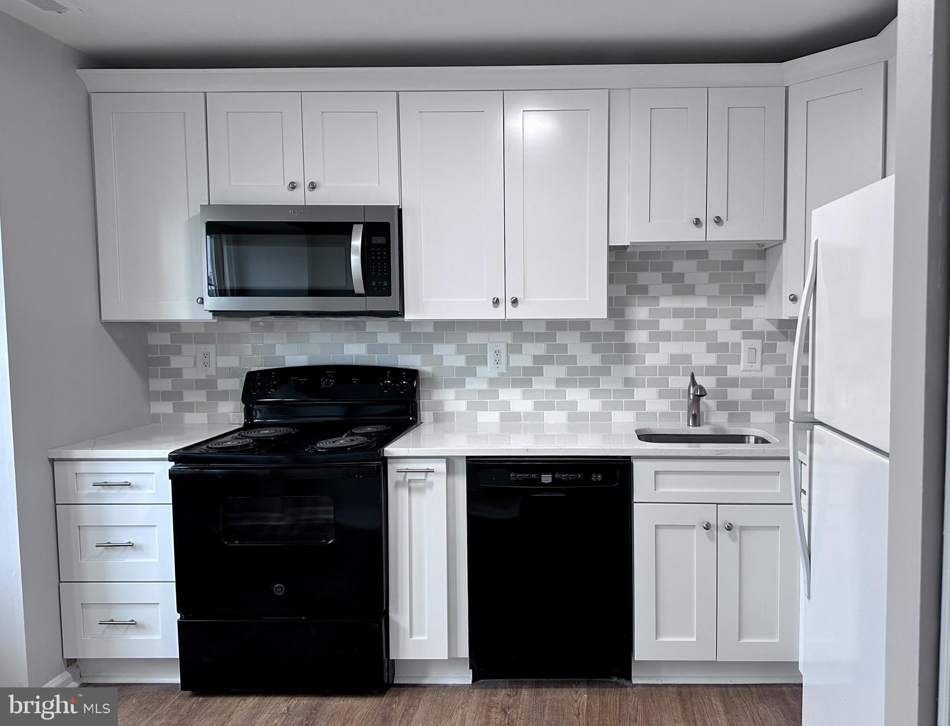 WINDING BROOK - Residential Lease