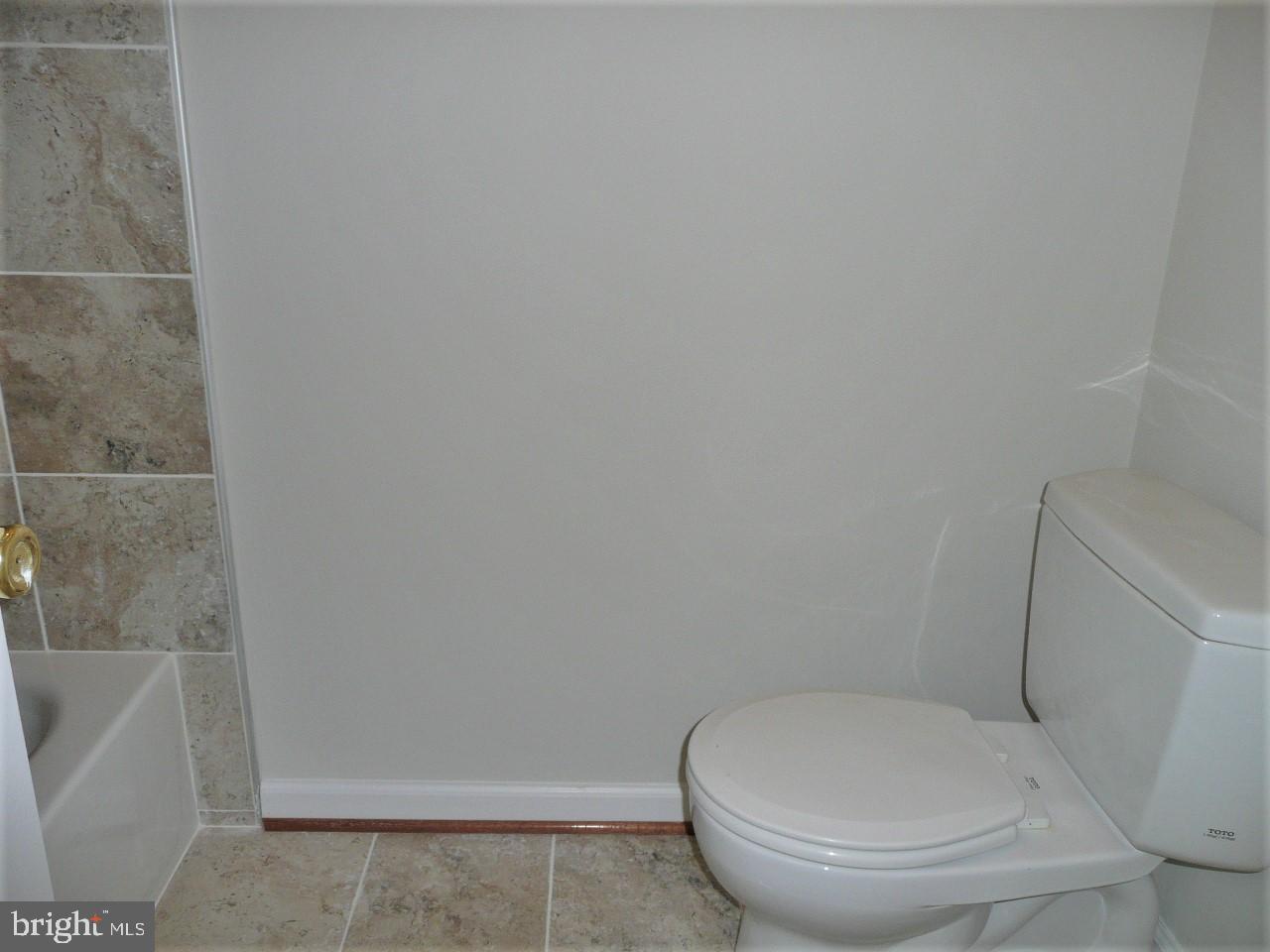 WINDING BROOK - Residential Lease