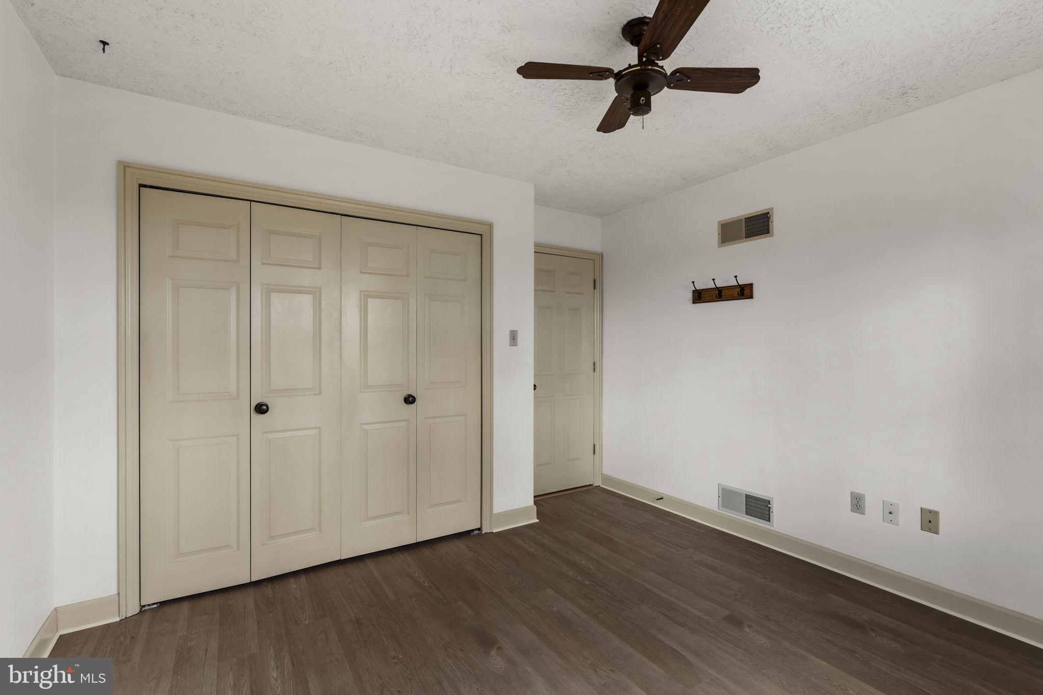 PENN OAKS SOUTH - Residential