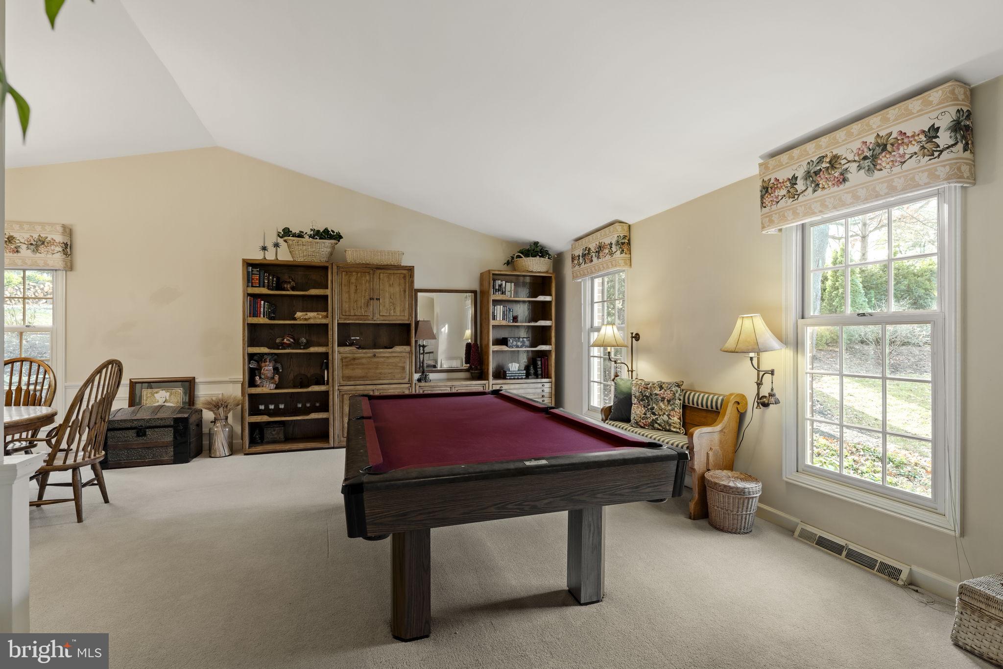 PENN OAKS SOUTH - Residential