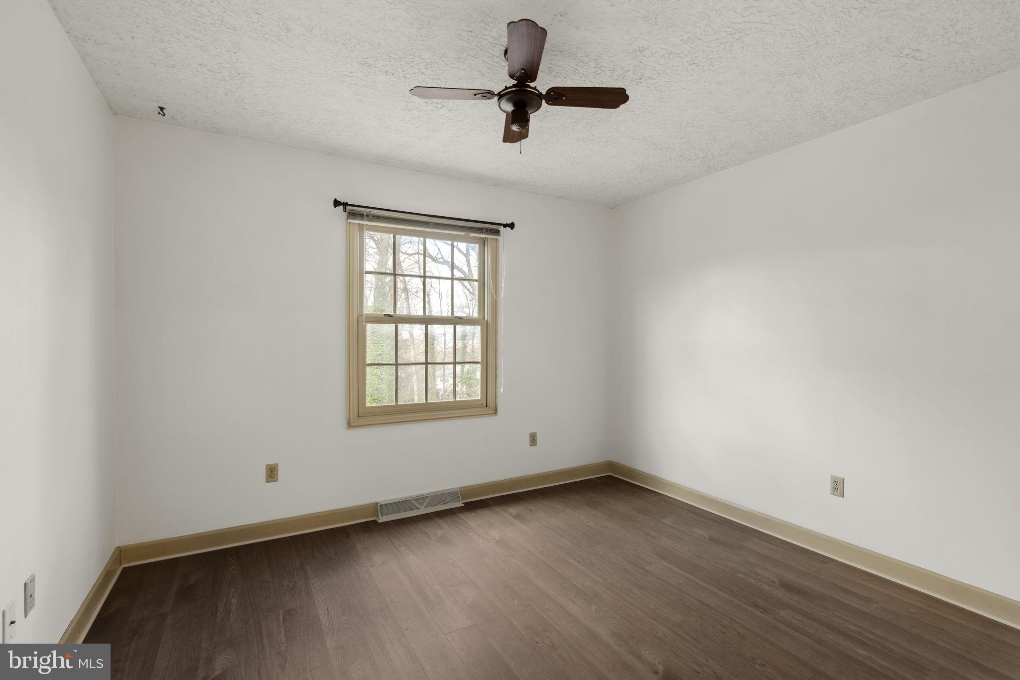 PENN OAKS SOUTH - Residential